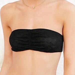 NWOT Kimchi Blue Urban Outfitters Black Lace Bralette Bandeau S